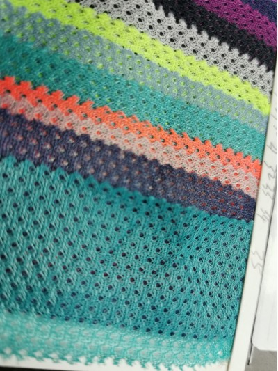 QS-NX   運動布  有光滿天星  165CM*65GM  100%滌   網布   超薄 運動布 45度照